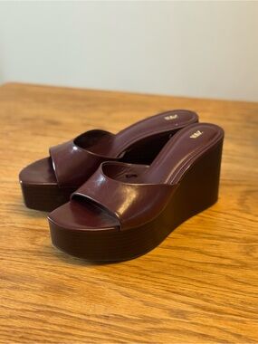 Zara Burgundy Platform Wedge Slide Sandals